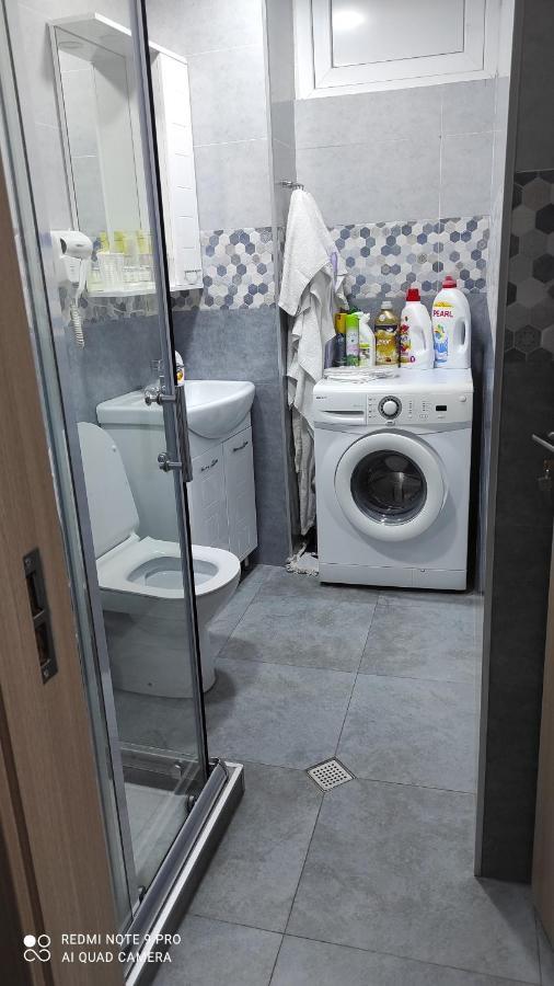 Апартаменти Family Apartament Тбілісі Екстер'єр фото