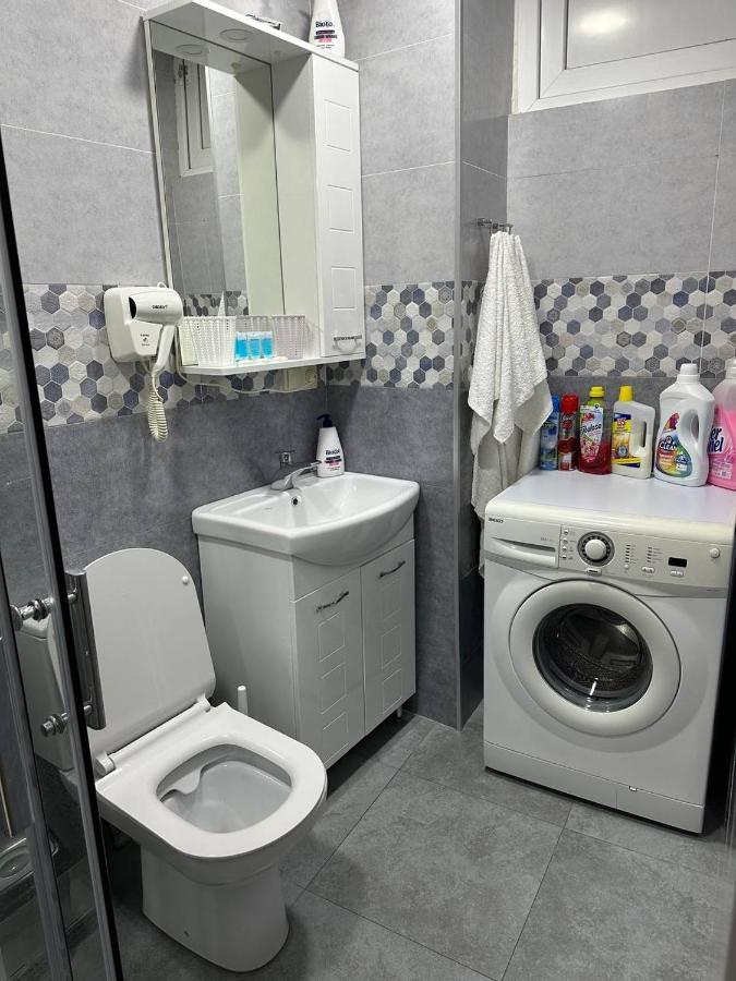 Апартаменти Family Apartament Тбілісі Екстер'єр фото